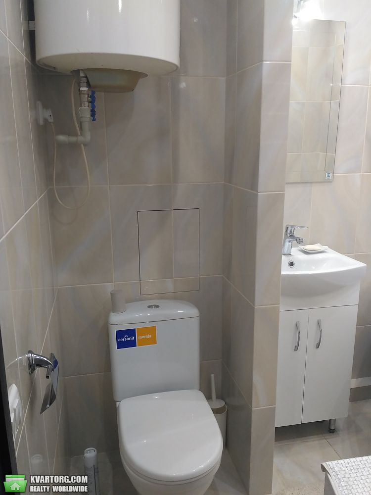 Rent out 2-room apartment. Одесса, Добровольского проспект — photo 4