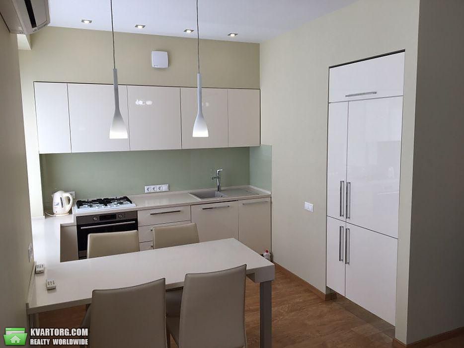 Rent out 2-room apartment. Киев,  Институтская — photo 5