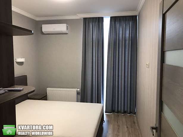 Rent out 2-room apartment. Киев, Регенераторная — photo 3