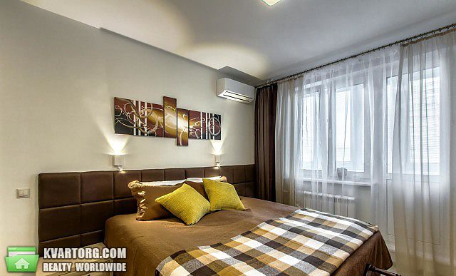 Rent out 1-room apartment. Киев,  Крещатик — photo 1