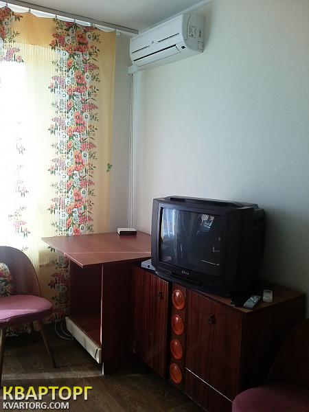 Rent out 1-room apartment. Киев,  Тычины пр — photo 7