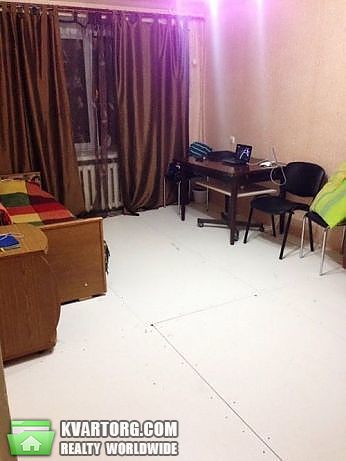 Sell 1-room apartment. Киев,  Ялтинская — photo 1