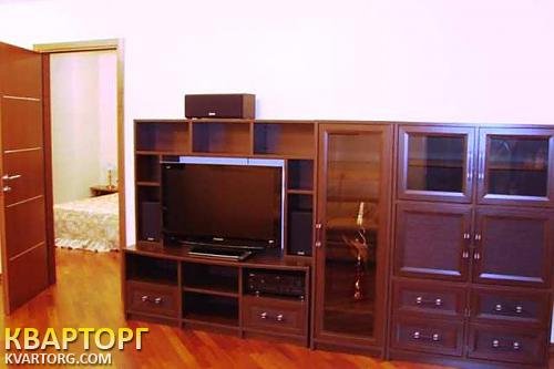 Rent out 2-room apartment. Киев,  Курская — photo 10