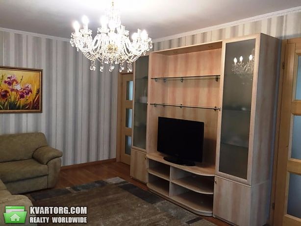 Rent out 3-room apartment. Киев,  Юрковская — photo 4