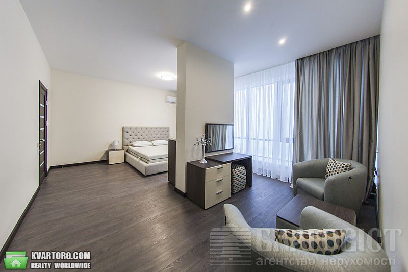 Sell 3-room apartment. Киев, Днепровская наб — photo 2