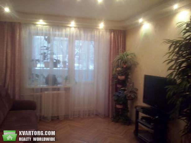 Sell 2-room apartment. Киев,  Нежинская — photo 2