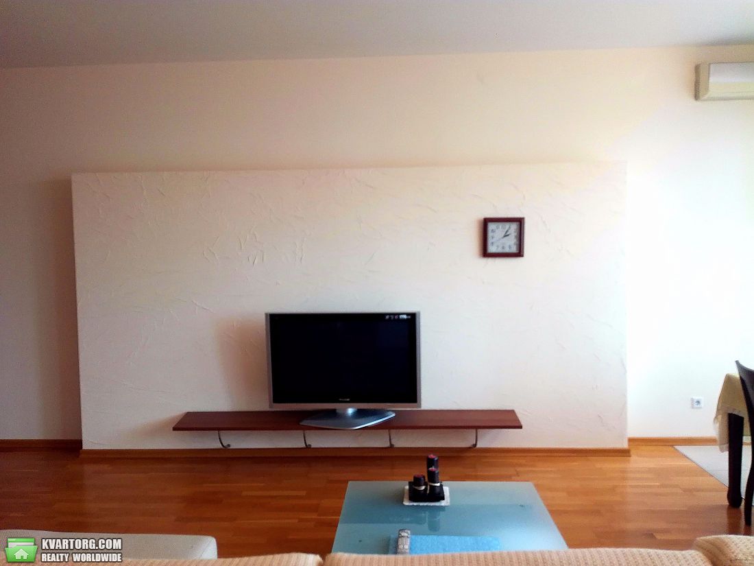 Rent out 3-room apartment. Киев,  Владимирская — photo 3