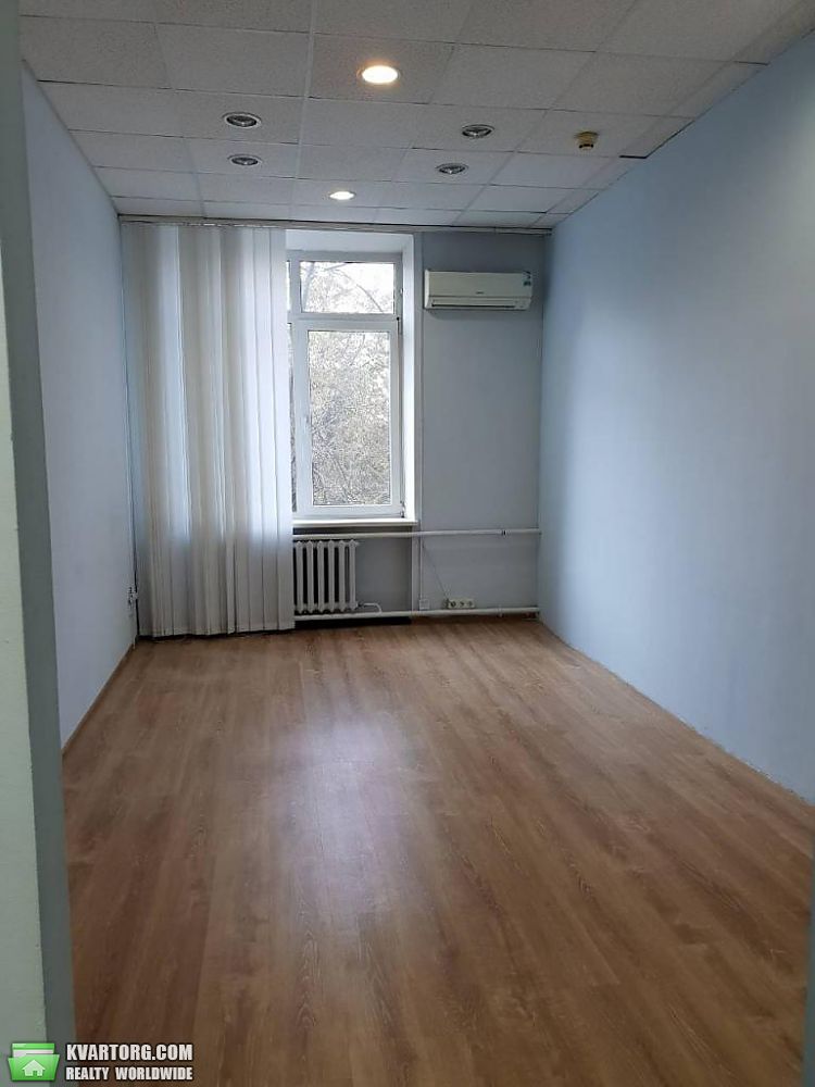 Rent out office. Киев, Коновальца — photo 2