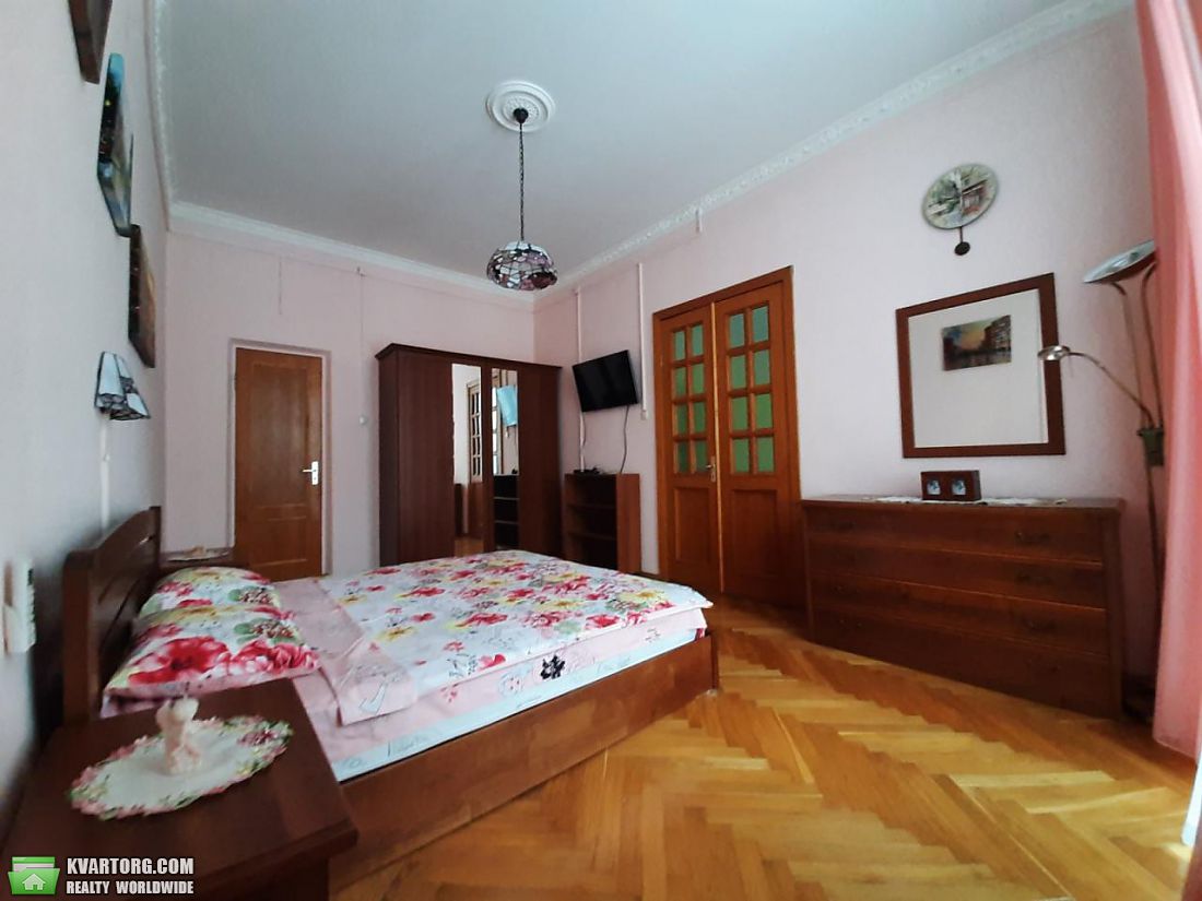 Rent out 3-room apartment. Киев,  Крутой спуск — photo 7