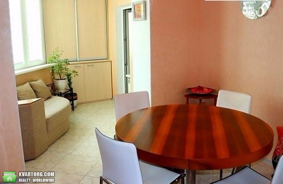 Rent out 3-room apartment. Киев, Эрнста — photo 7