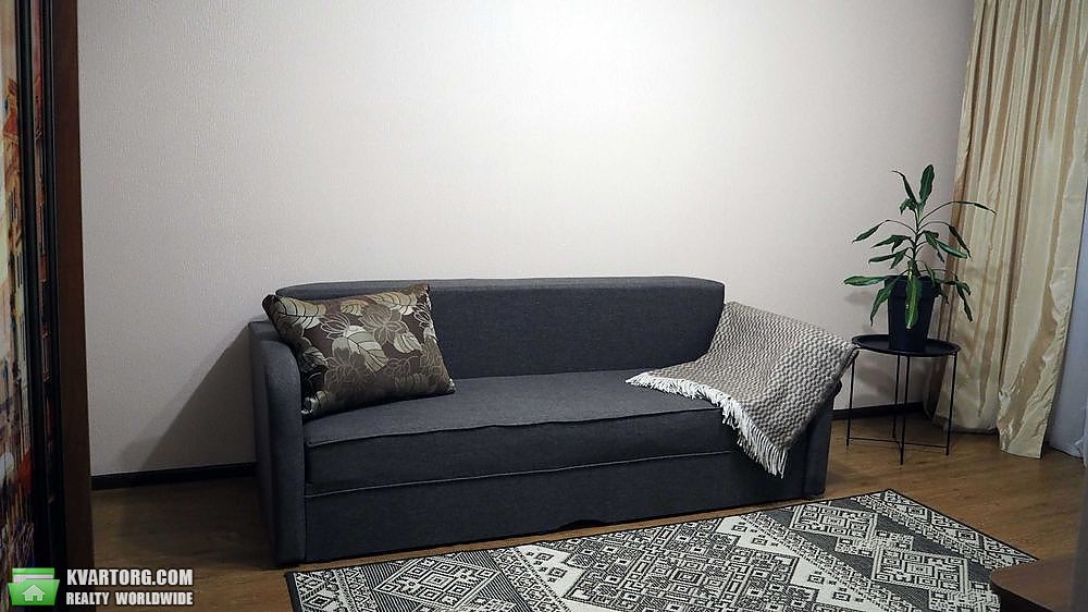 Rent out 1-room apartment. Киев, Большая Васильковская — photo 1