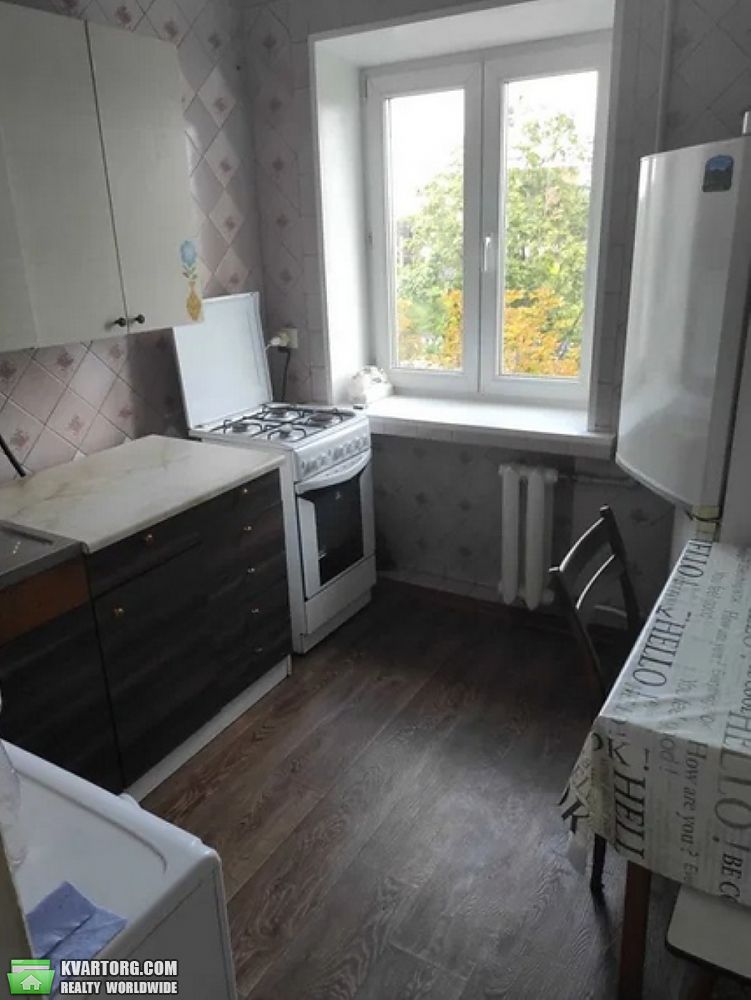 Rent out 2-room apartment. Днепропетровск, Набережна Січеславська — photo 1
