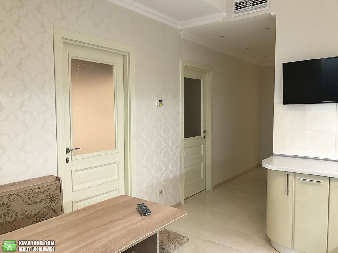 Rent out 2-room apartment. Одесса, Французский бульвар — photo 5