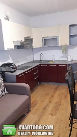 Rent out 1-room apartment. Киев,  Завальная — photo 1