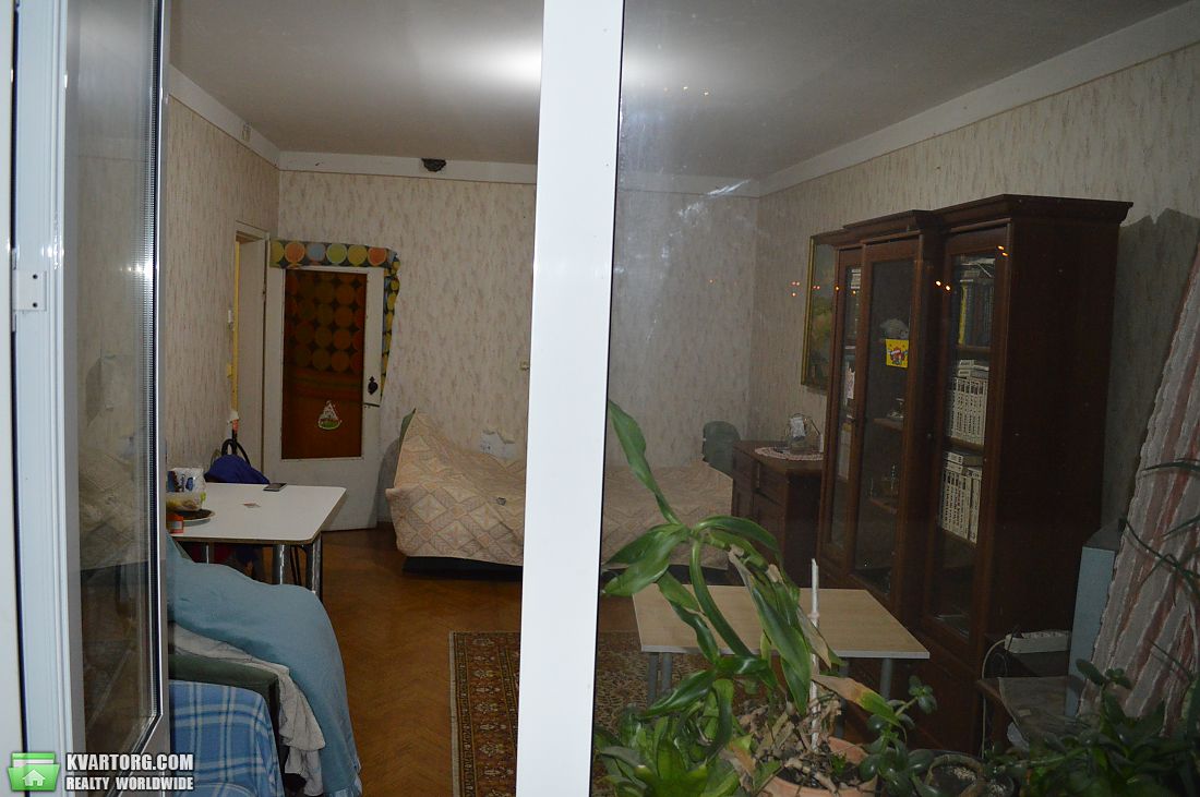 Sell 3-room apartment. Киев,  Радунская — photo 10