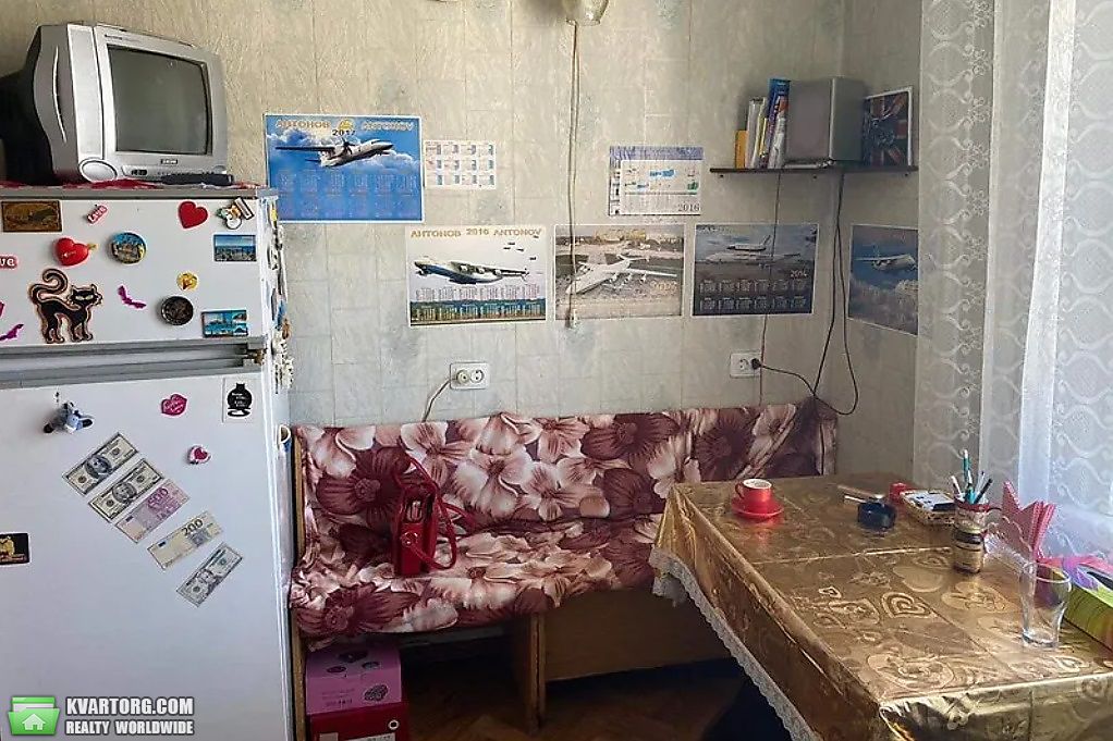 Sell 1-room apartment. Киев,  Лаврухина — photo 2
