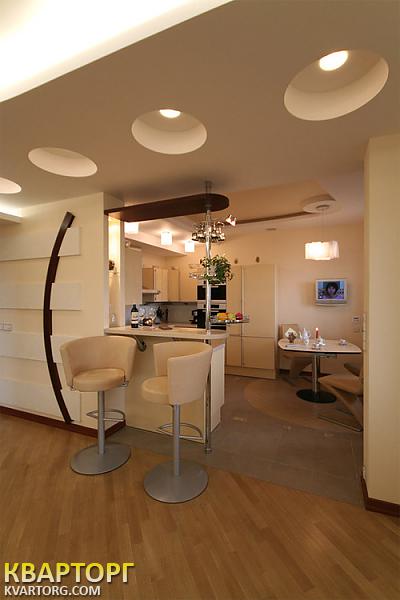 Sell 2-room apartment. Киев,  Воссоединения пр — photo 3