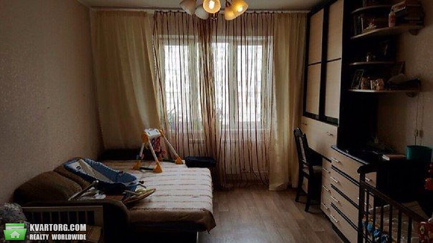 Sell 3-room apartment. Киев,  Харьковское шоссе — photo 1