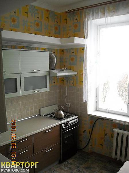 Rent out 3-room apartment. Киев,  Уманская — photo 10