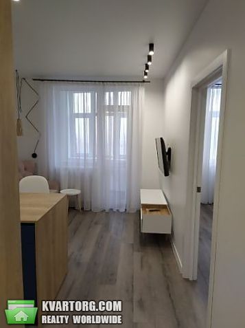 Rent out 2-room apartment. Киев, Драгоманова — photo 4