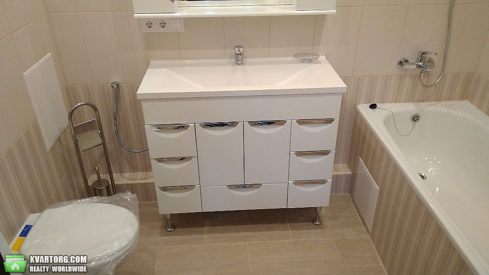 Rent out 1-room apartment. Киев,  Феодосийская — photo 6