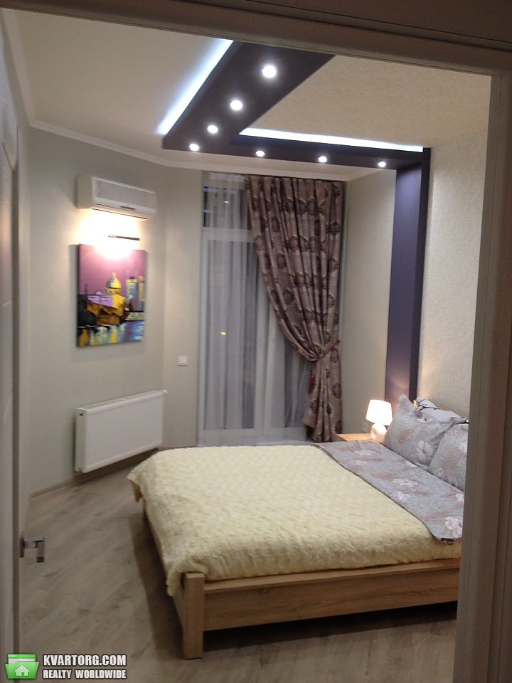 Rent out 2-room apartment. Киев, Регенераторная — photo 6