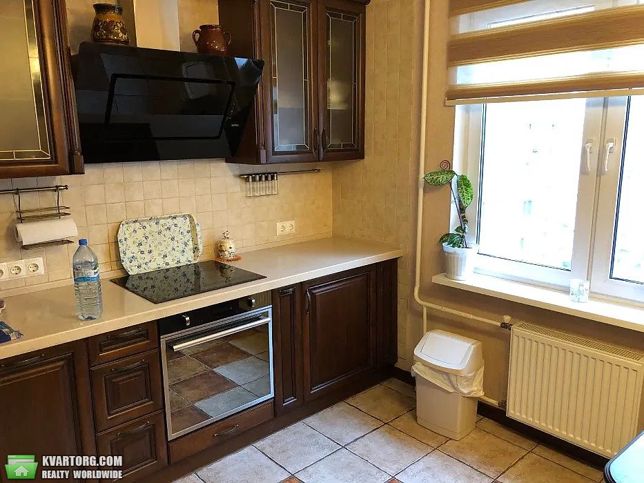 Rent out 3-room apartment. Киев,  Лаврухина — photo 3