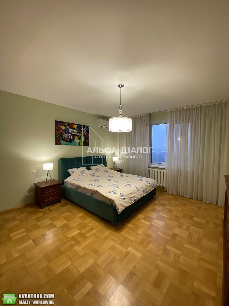 Rent out 3-room apartment. Киев,  Руданского — photo 2
