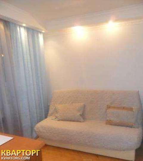 Rent out 2-room apartment. Киев,  40-летия Октября просп — photo 1
