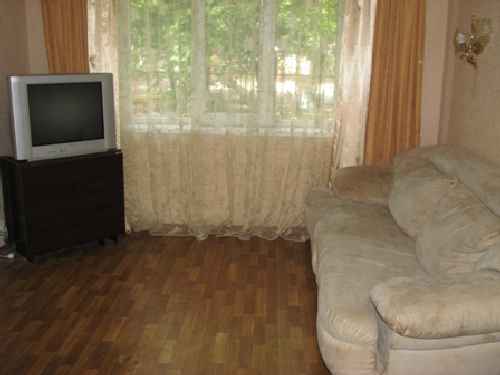 Rent out 1-room apartment. Харьков, 50 лет ВЛКСМ — photo 1