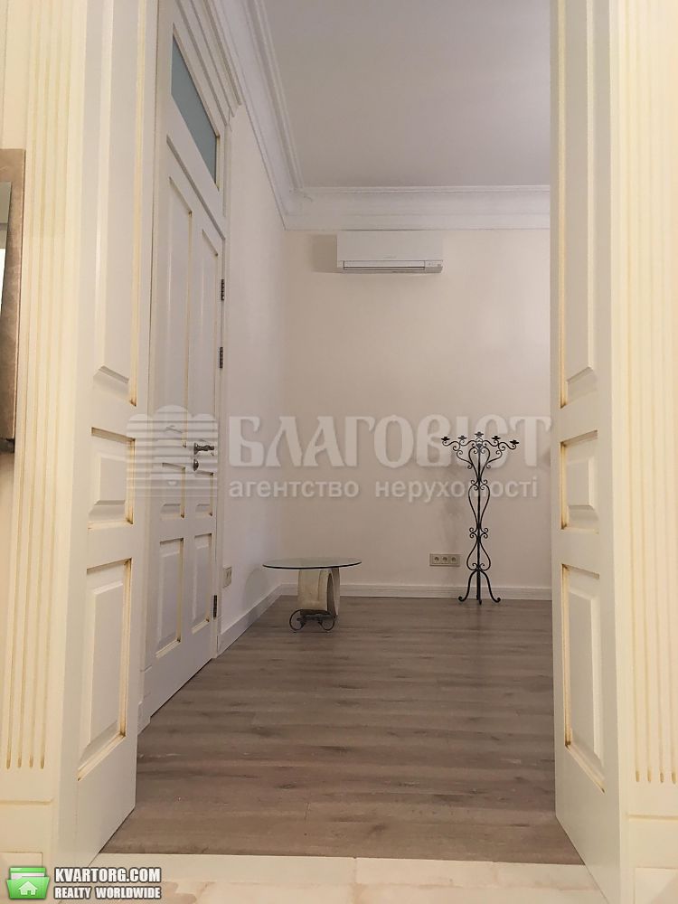 Rent out 2-room apartment. Киев,  Городецкого — photo 2
