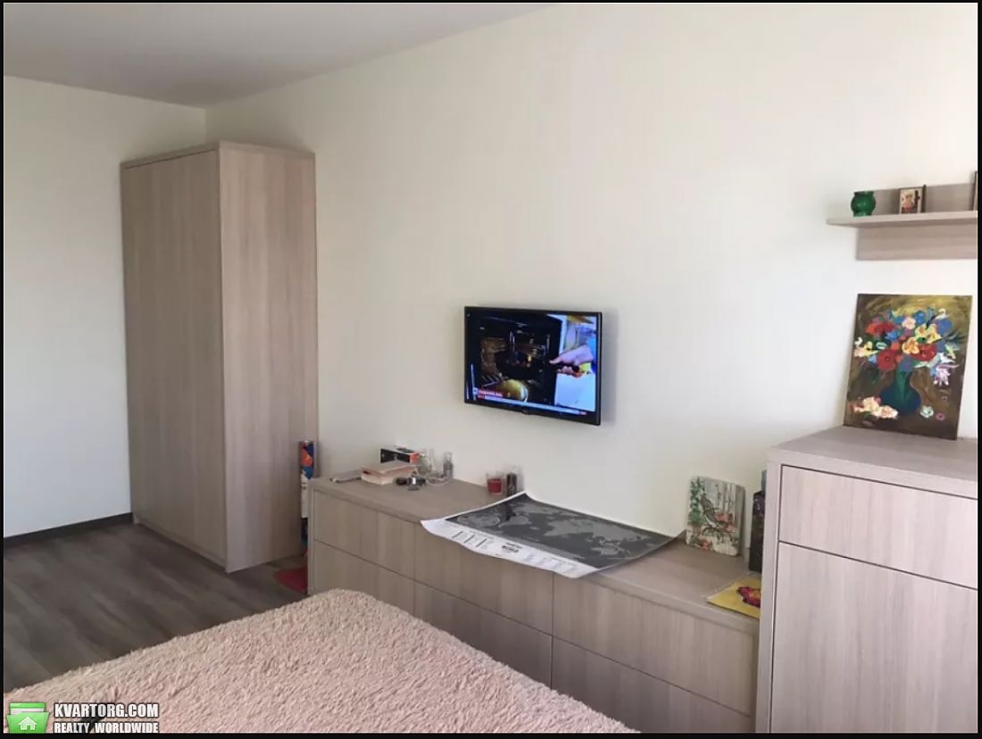 Rent out 1-room apartment. Киев,  Межевая — photo 9