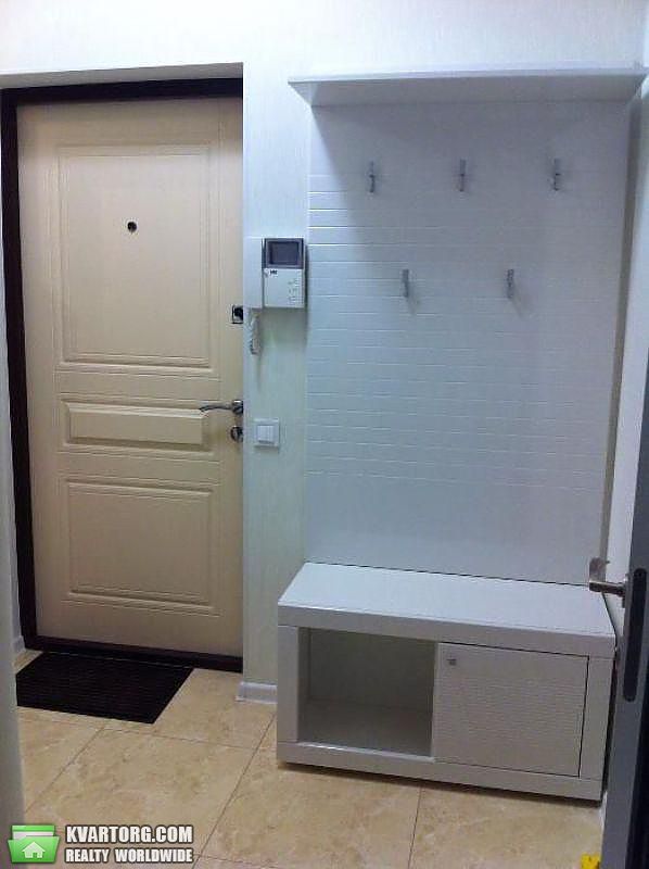 Rent out 1-room apartment. Киев,  Бажана — photo 10