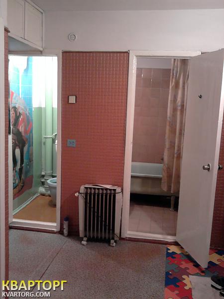 Rent out 1-room apartment. Одесса, Жолио Кюри — photo 3