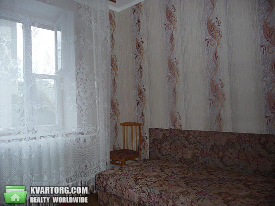 Rent out 3-room apartment. Киев,  Печенежская — photo 3