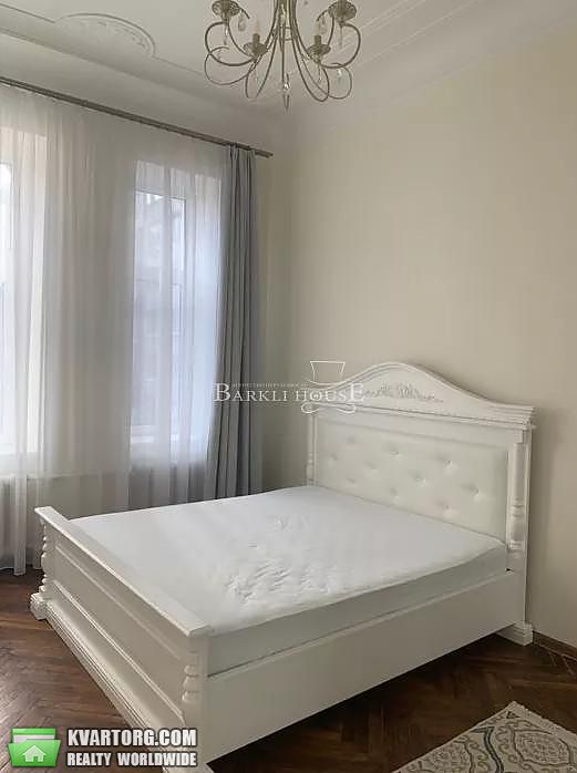 Rent out 4-room apartment. Киев,  Кравченко — photo 6