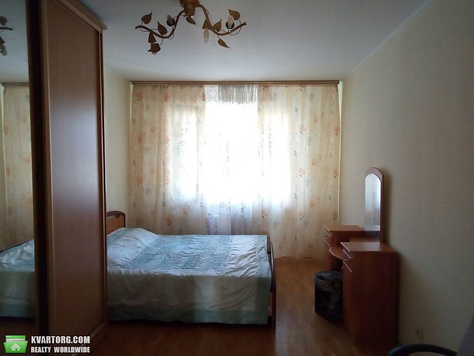 Rent out 2-room apartment. Киев,  Лисковская — photo 4