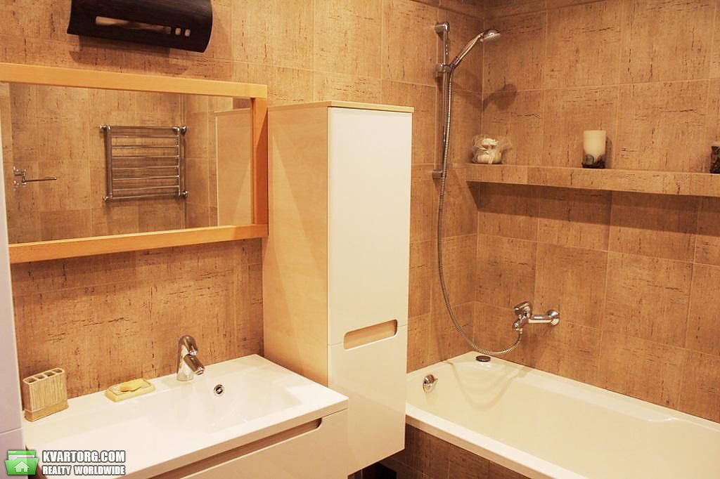 Rent out 3-room apartment. Киев,  Юрковская — photo 4