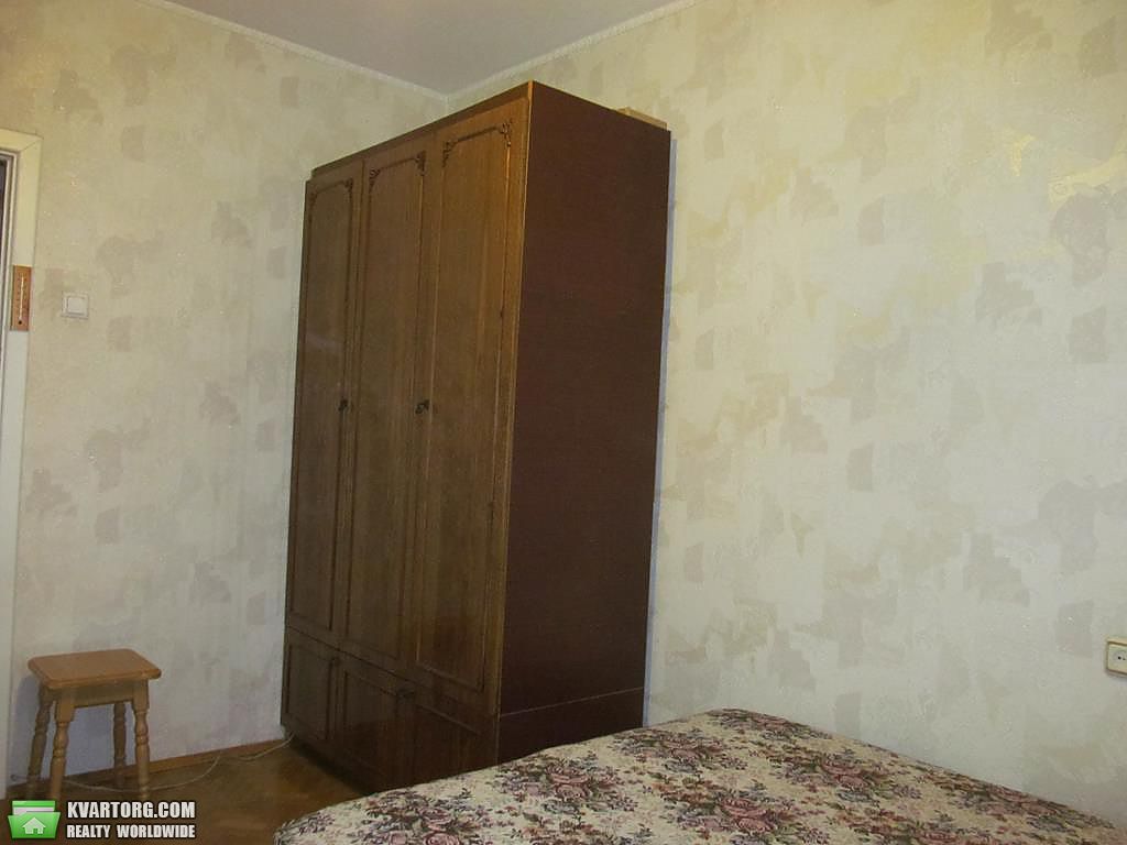 Rent out 2-room apartment. Киев,  Драйзера — photo 9