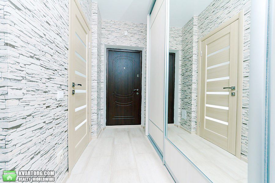 Rent out 2-room apartment. Киев, Регенераторная — photo 8