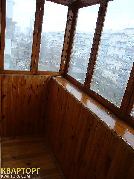 Rent out 1-room apartment. Киев,  Милютенко — photo 1