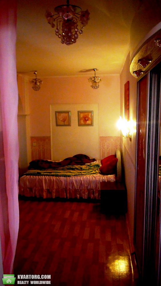 Rent out house. Киев,  Валковская — photo 2