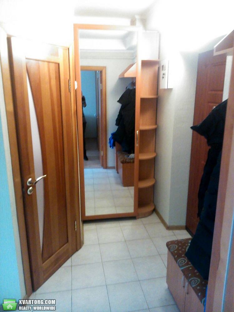 Rent out 1-room apartment. Киев,  Ромена Роллана бул — photo 4