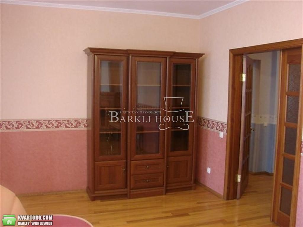 Rent out 3-room apartment. Киев,  Туровская — photo 3