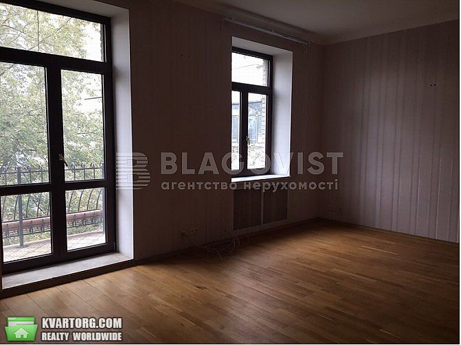 Sell 3-room apartment. Киев,  Малоподвальная — photo 2