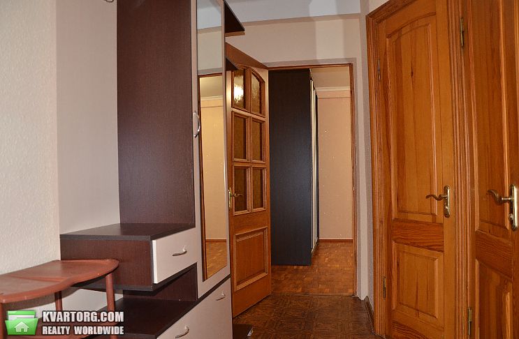 Rent out 2-room apartment. Киев,  Борщаговская — photo 2
