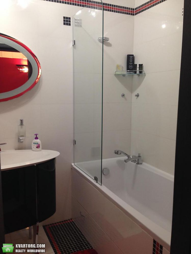 Rent out 2-room apartment. Киев,  Саксаганского — photo 7