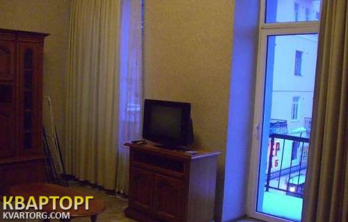 Rent out house. Киев,  Жмеринская — photo 1