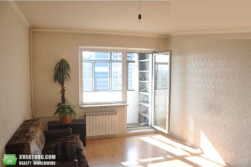 Sell 2-room apartment. Киев,  Лайоша Гавро — photo 1