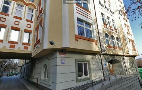 Rent out office. Киев, Кияновский пер. — photo 1